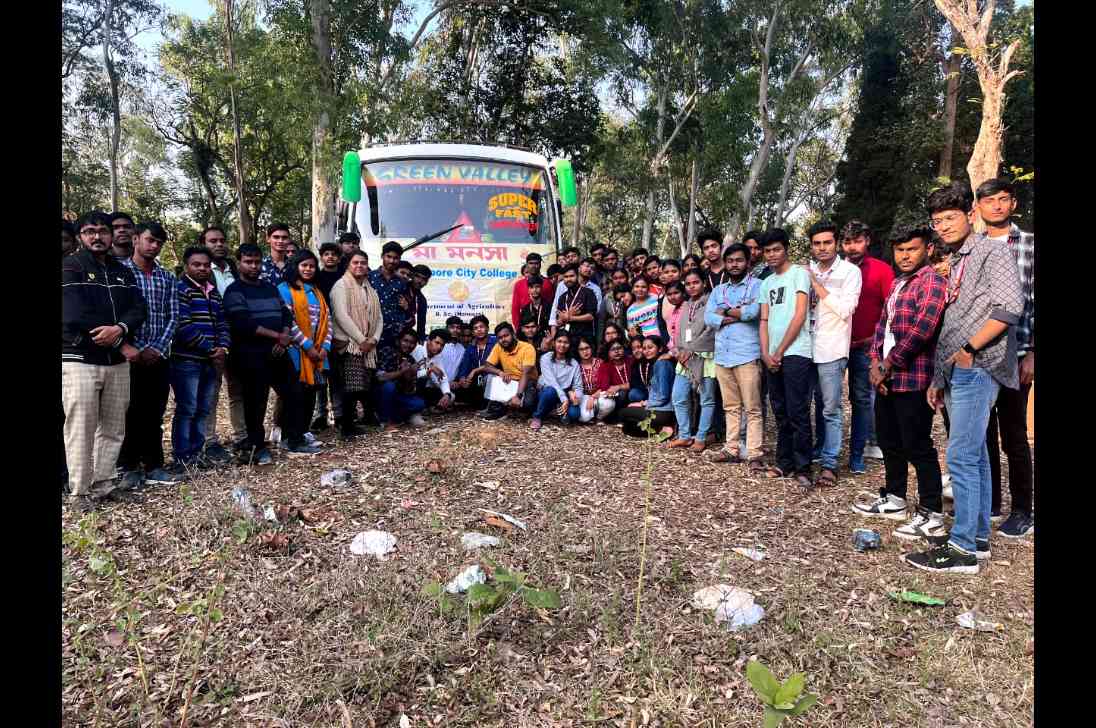90 / 91 , Agriculture Student Excursion on 27.01.2024 at Jhargram Forest